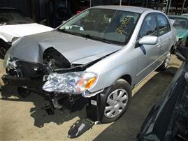 2005 TOYOTA COROLLA LE, 1.8L AUTO, COLOR SILVER ,STK Z15935